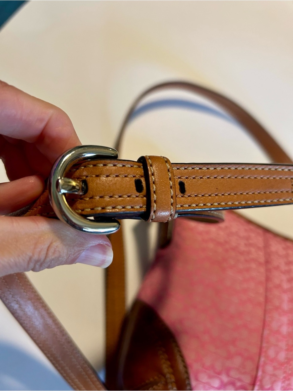 Vintage Coach Soho Signature C Pink Swingback Crossbody Bag Y2K - Picture 4 of 11